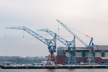 Fototapeta na wymiar Werftenkrise Werft im Winter