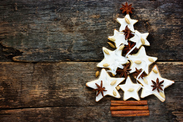 Xmas background: Christmas tree of gingerbread cookies with spices