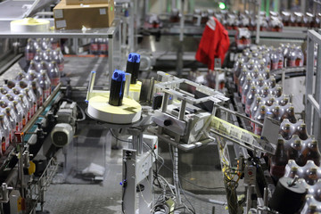 Equipment, industrial tools and machinery for the production of beer in factory shops