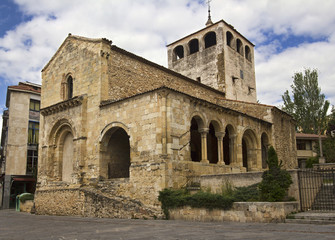 Fototapeta na wymiar San Martin Church in Segovia, Spain
