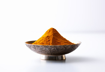 Curry powder in a bowl