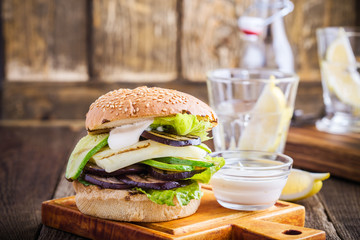 Grilled vegetable and haloumi burger with romaine lettuce, Greek style