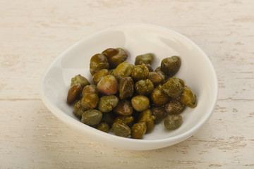 Pickled capers