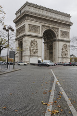 Fototapeta na wymiar L'Arc de Triomphe de Paris