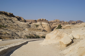 Fototapeta premium Entrance road, ancient city of Petra, Jordan