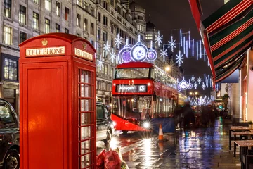 Afwasbaar Fotobehang Londen kerstverlichting op straat in Londen