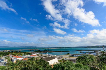 Fototapeta na wymiar 沖縄県　古宇利島から見る古宇利大橋