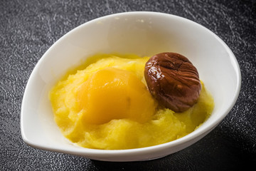 栗きんとん　 sweet chestnuts japanese food