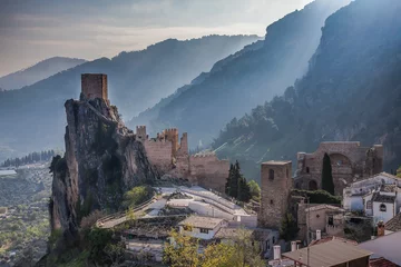 Papier Peint photo Nature Château La Iruela situé dans la Sierra de Cazorla dans la région d& 39 Andalousie, Espagne