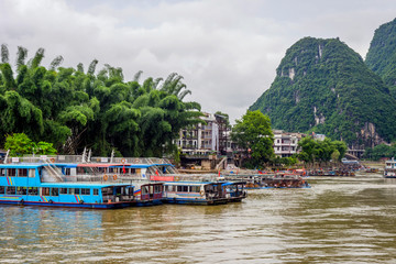 Fototapeta na wymiar Port on Li river in Yangshuo, China