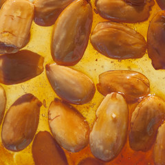 Brown nougat or nougatine
