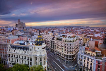 Türaufkleber Madrid. Stadtbild von Madrid, Spanien während des Sonnenuntergangs. © rudi1976