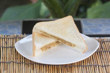 sandwich tuna spraed