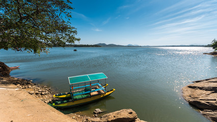 Fototapeta na wymiar Sorabora Lake in the morning at Mahiyangana, Sri Lanka