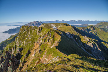 Eisenerzer Reichenstein in den steirischen Alpen im Spätsommer