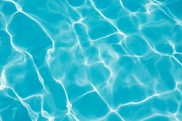 Ripple water in swimming pool