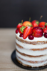 naked fruit cake homemade rustic wedding colorful red