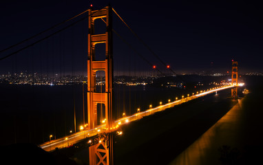 Fototapeta na wymiar Golden Gate On A Clear Night
