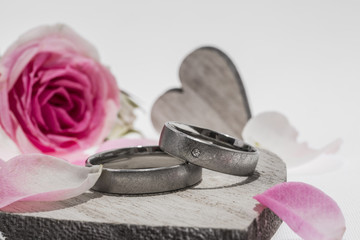 Trauringe / Herz / Rose