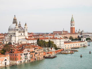 Zelfklevend Fotobehang Venetië aerial views of venice skyline, italy
