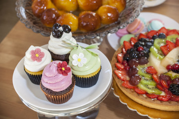 cultures, italian, food, gourmet, eating, meat, meal, tray, olive, dinner, crockery, color, drink, close-up,