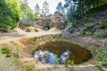 Kolorowe jeziorka w Rudawach Janowickich © Jan