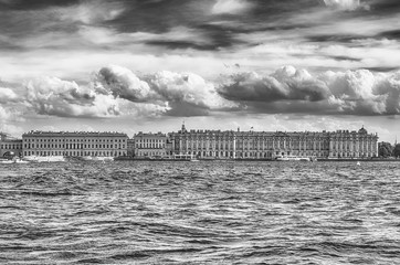 View of the Winter Palace, Hermitage Museum, St. Petersburg, Rus