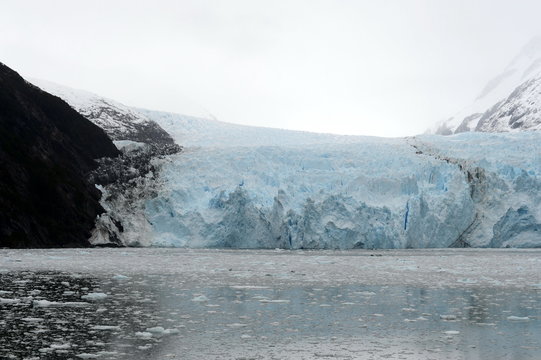  The Garibaldi glacier on the archipelago of Tierra del Fuego.