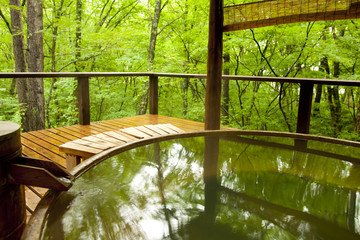 森林浴の露天風呂