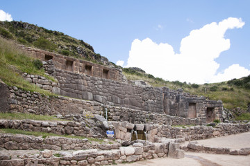 Tambomachay,Cusco　クスコ近郊の遺跡：タンボ・マチャイ