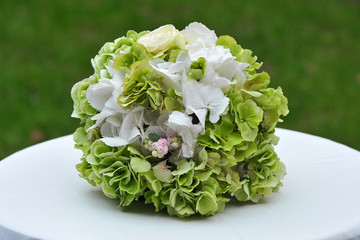 Centrotavola - bouquet fiori - presentazione - matrimonio - bello