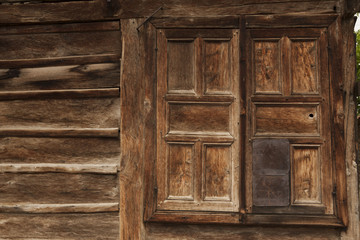 Obraz premium old wooden window