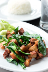 Deep fried pork with leech lime leaf and chili sauce