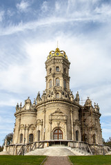 Fototapeta na wymiar Gothic church