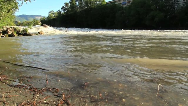 River slowmotion tracking shot