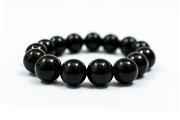 Black beads bracelet