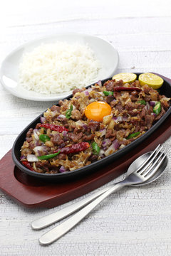 sizzling pork sisig, filipino cuisine