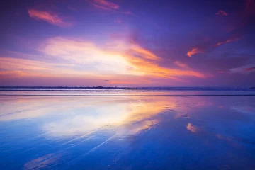 Foto op Plexiglas Zonsondergang aan zee Zonsondergang boven zee op Bali