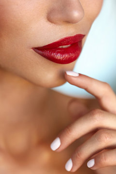 Beauty Make-up. Sexy Model Girl With Red Lips, Beautiful Nails