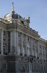 Fototapeta na wymiar Palacio Real o de Oriente de Madrid , residencia oficial del rey de España
