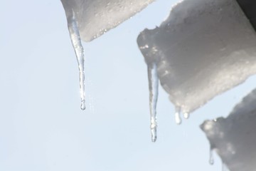 Obraz na płótnie Canvas icicle and Snow