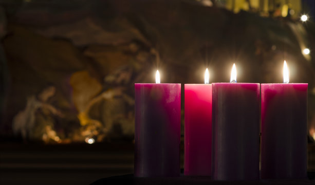 Advent Candles and Creche Week 4