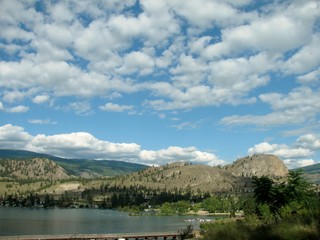 Fototapeta na wymiar Skaha Lake in summer near Penticton, BC, Canada