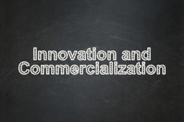 Obraz premium Science concept: Innovation And Commercialization on chalkboard background