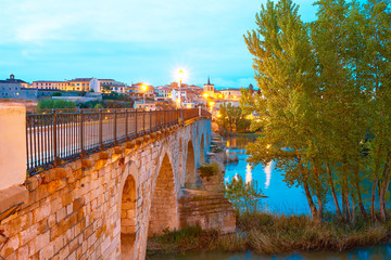 Zamora Puente de Piedra bridge on Duero