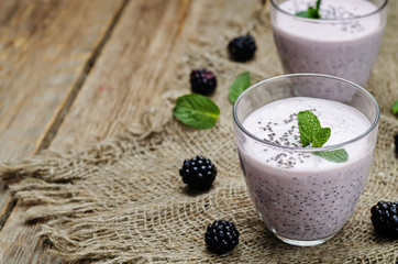 Blackberry Greek yogurt chia seed pudding