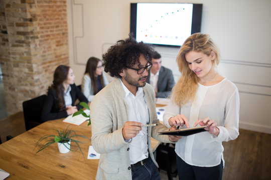 Co-workers charing ideas