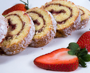 swiss roll with strawberry jam