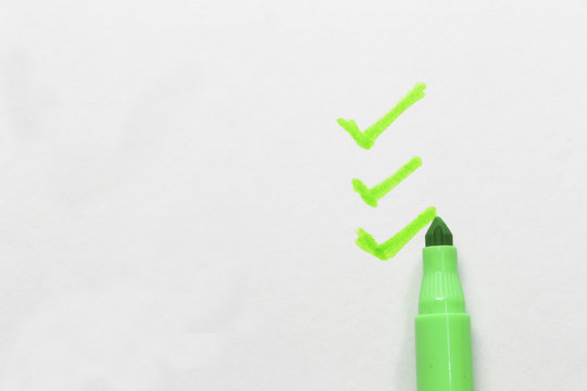 mark in green on the implementation of paragraph