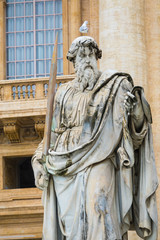 Obraz premium Beautiful statues at Saint Peter s Basilica in Rome at the Vatican